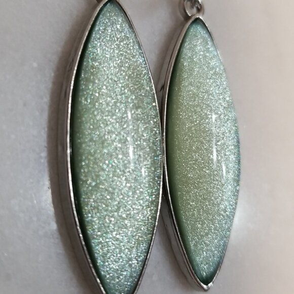 Dangle Earrings - Picture 2 of 4